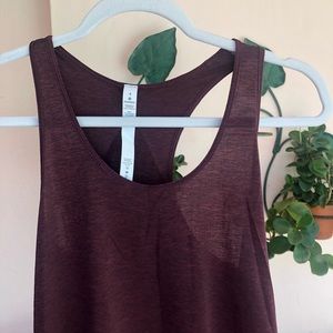 ESSENTIAL TANK PLEATED